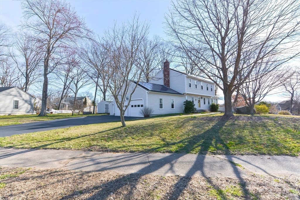 1 Carp Road Milford, MA 01757 - Photo 6 of 40 Gallery Image 6