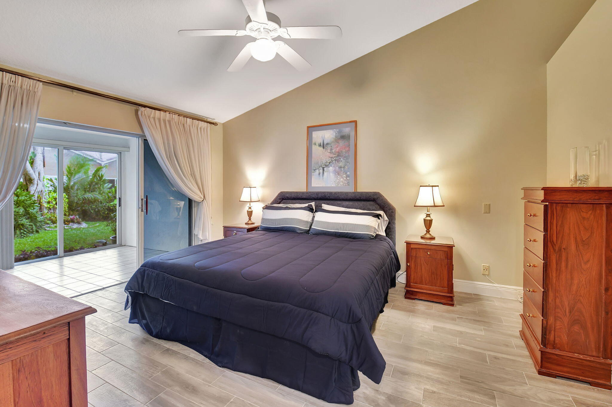 11161 Sangria Court Boca Raton, FL 33498 - Photo 9 of 26 Primary into Florida Room
