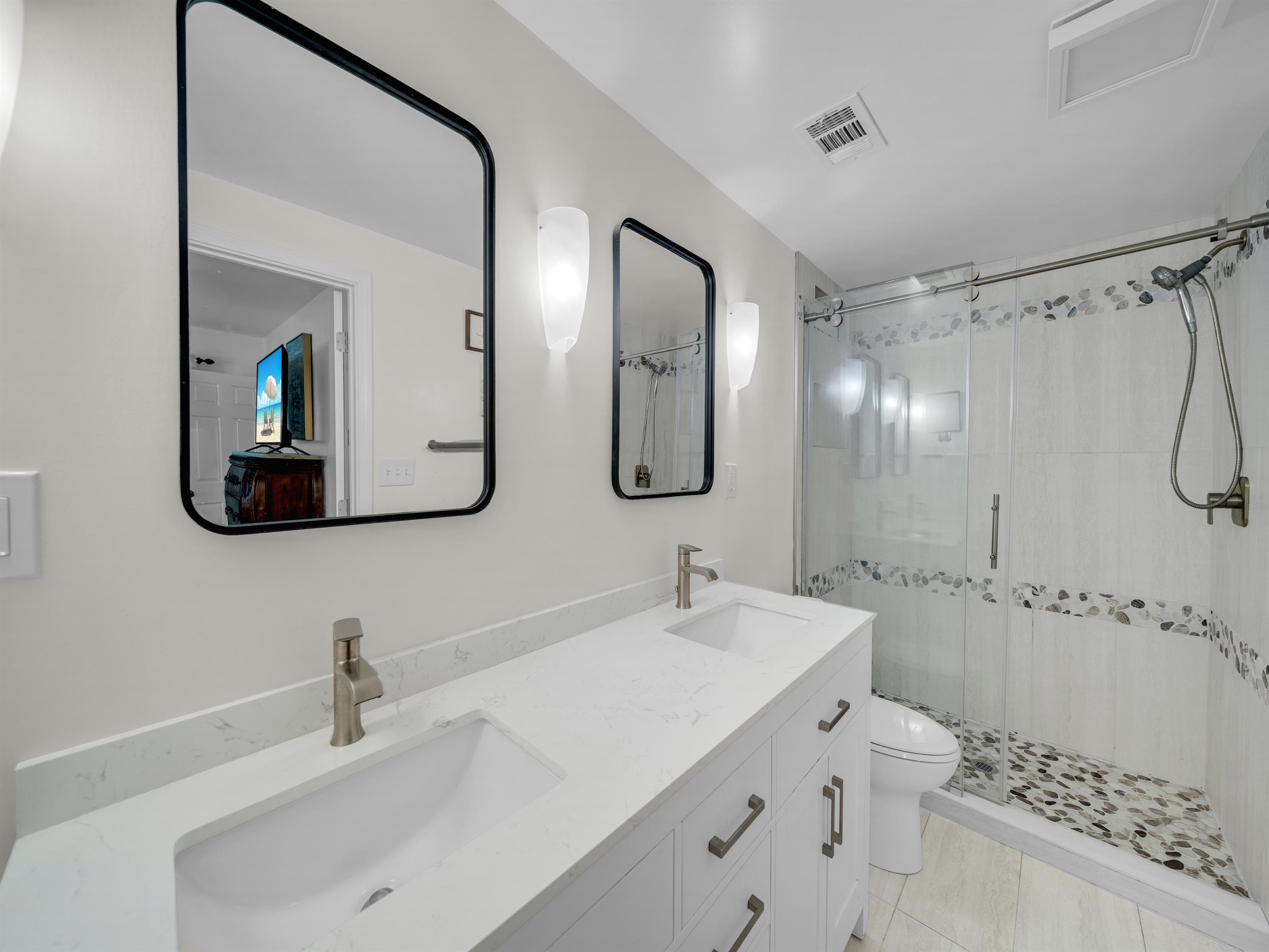 5410 Florida Avenue Orange Beach, AL 36561 - Photo 17 of 45 Bathroom