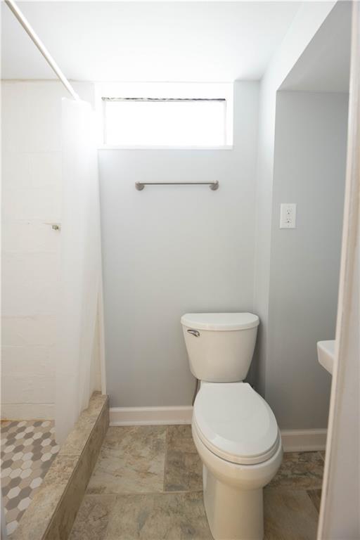 5339 Blossom Road Pittsburgh, PA 15236 - Photo 13 of 14 Gallery Image 13