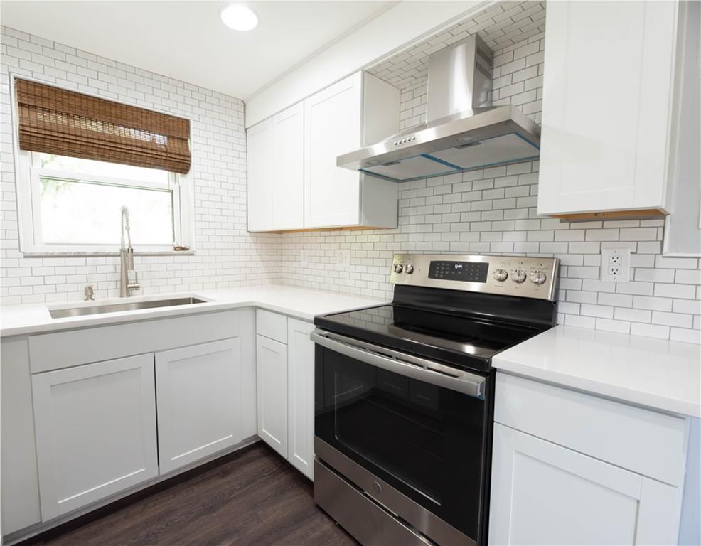 5339 Blossom Road Pittsburgh, PA 15236 - Photo 6 of 14 Gallery Image 6