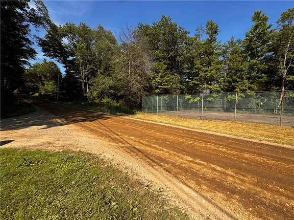 a view of a tennis court