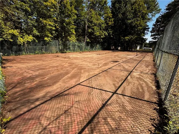 a view of an outdoor space