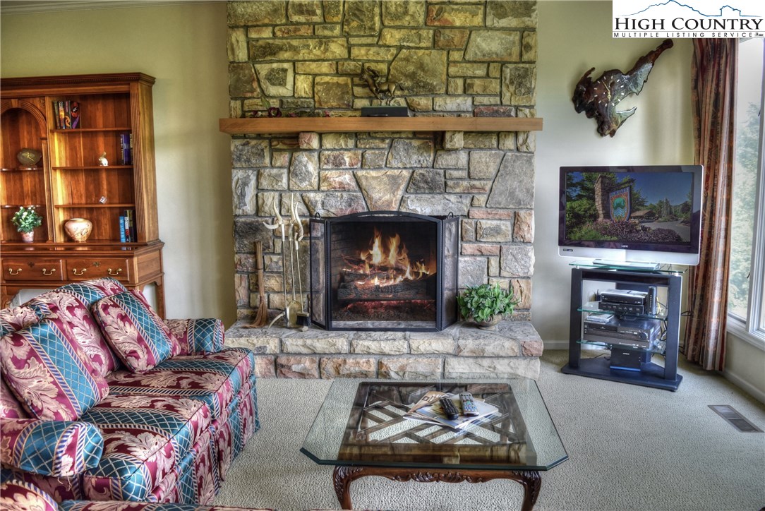 500 Laurel Ridge Lane, Unit B2 Banner Elk, NC 28604 - Photo 4 of 10 Gallery Image 4