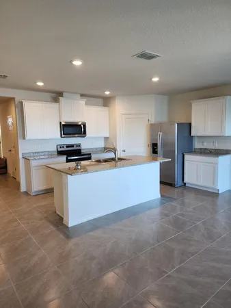 $2,350 | 4946 Barr Street, West Melbourne, FL 32904