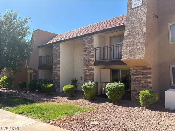 $1,400 | 5278 River Glen Drive, Unit 411, Las Vegas, NV 89103