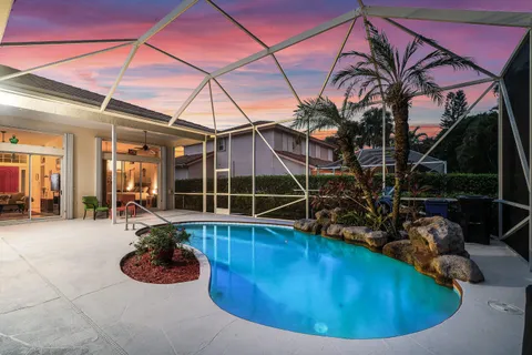 $875,000 | 9043 Cypress Hollow Drive, Palm Beach Gardens, FL 33418