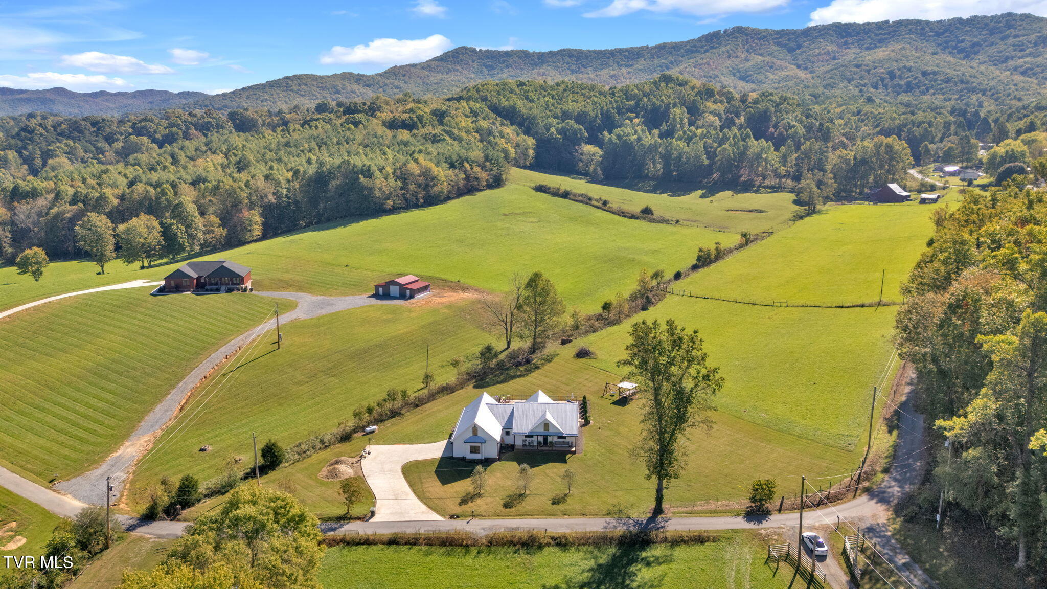 136 Shepherd Road Johnson City, TN 37601 - Photo 45 of 50 6-web-or-mls-DJI_20241011113659_0060_D