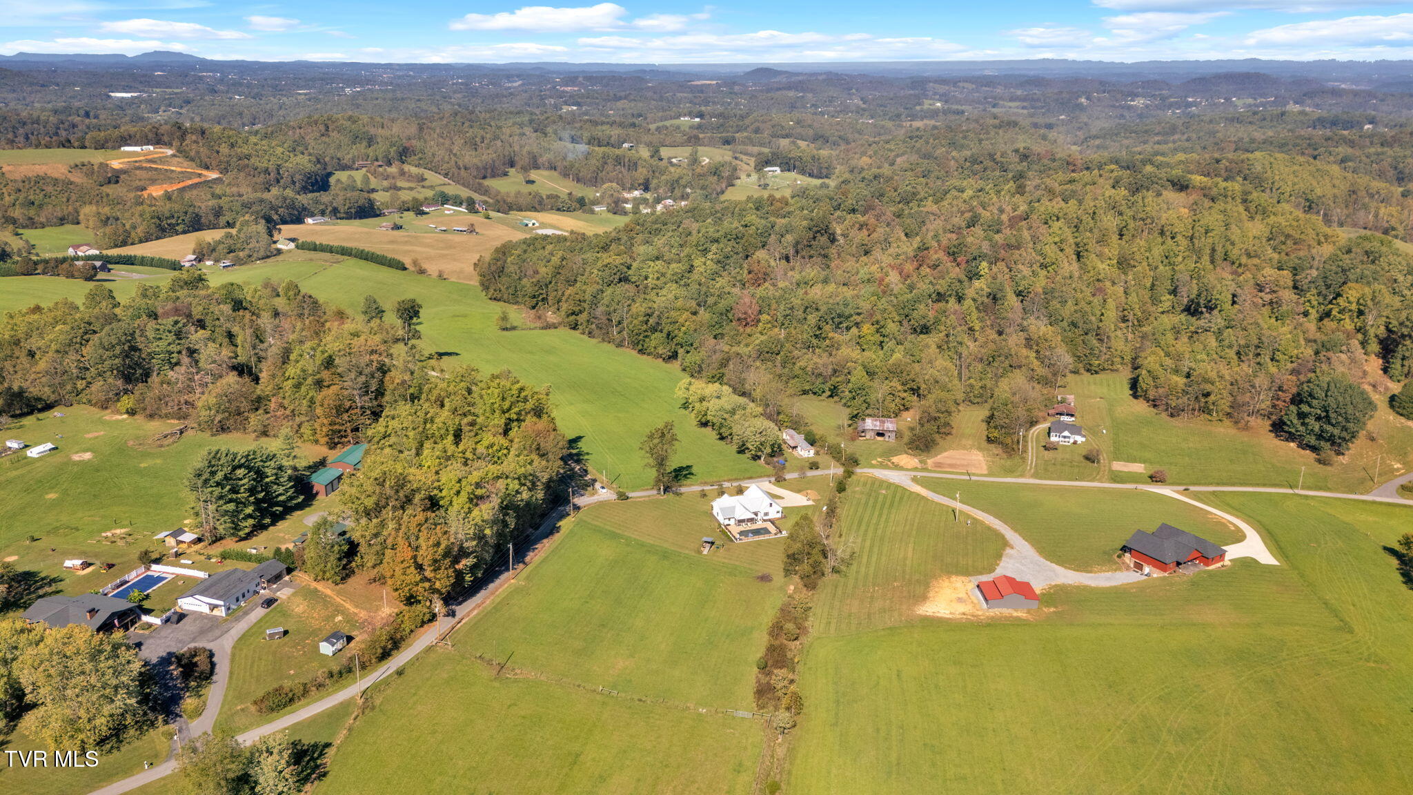 136 Shepherd Road Johnson City, TN 37601 - Photo 49 of 50 10-web-or-mls-DJI_20241011114053_0075_D