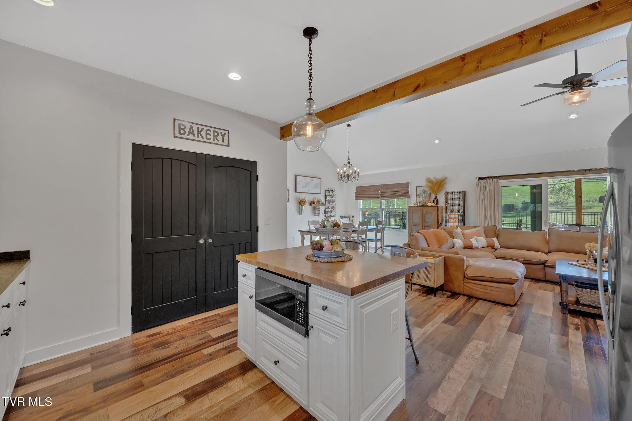 136 Shepherd Road Johnson City, TN 37601 - Photo 9 of 50 25-web-or-mls-DSC05682