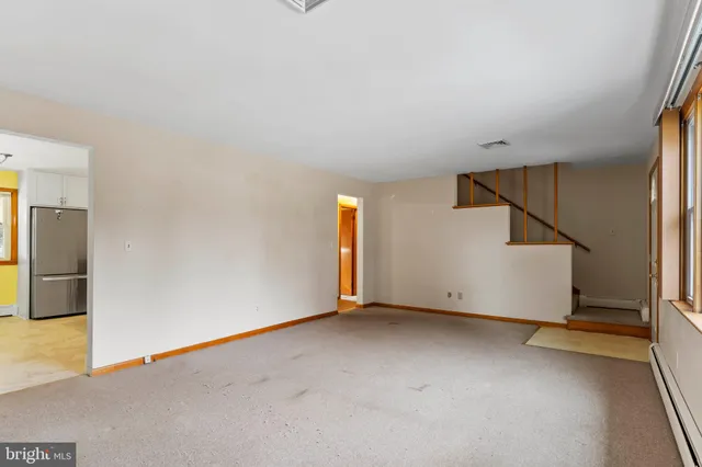 $319,900 | 1243 Hillside Drive, Mechanicsburg, PA 17055