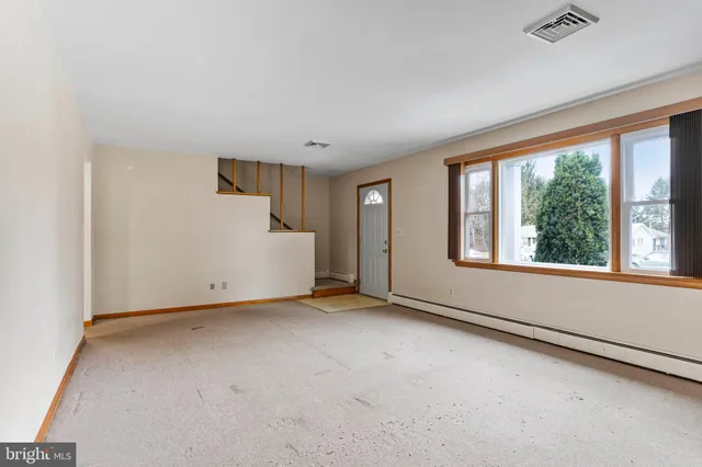 $319,900 | 1243 Hillside Drive, Mechanicsburg, PA 17055