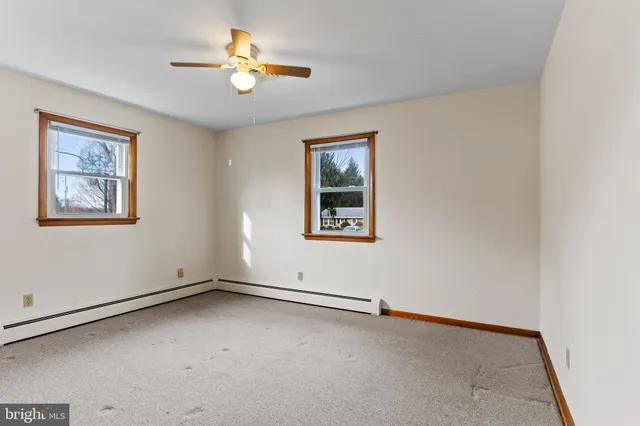 $319,900 | 1243 Hillside Drive, Mechanicsburg, PA 17055