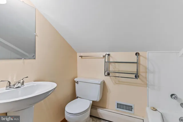 $319,900 | 1243 Hillside Drive, Mechanicsburg, PA 17055