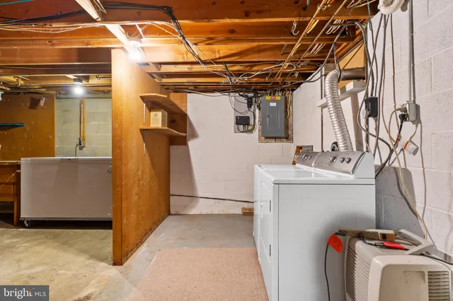 $319,900 | 1243 Hillside Drive, Mechanicsburg, PA 17055