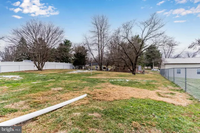 $319,900 | 1243 Hillside Drive, Mechanicsburg, PA 17055