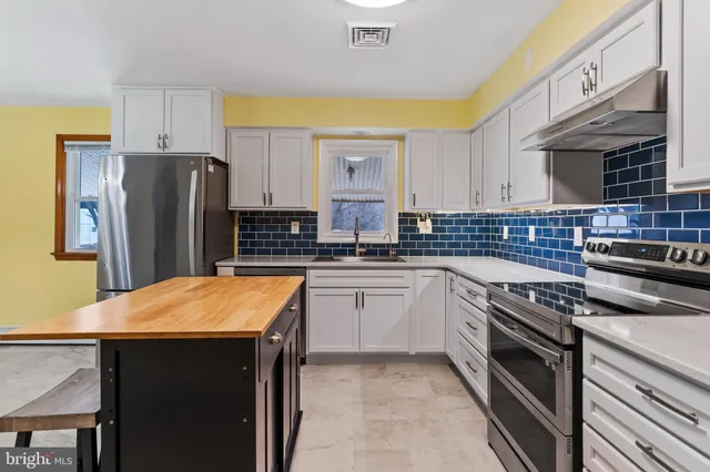 $319,900 | 1243 Hillside Drive, Mechanicsburg, PA 17055