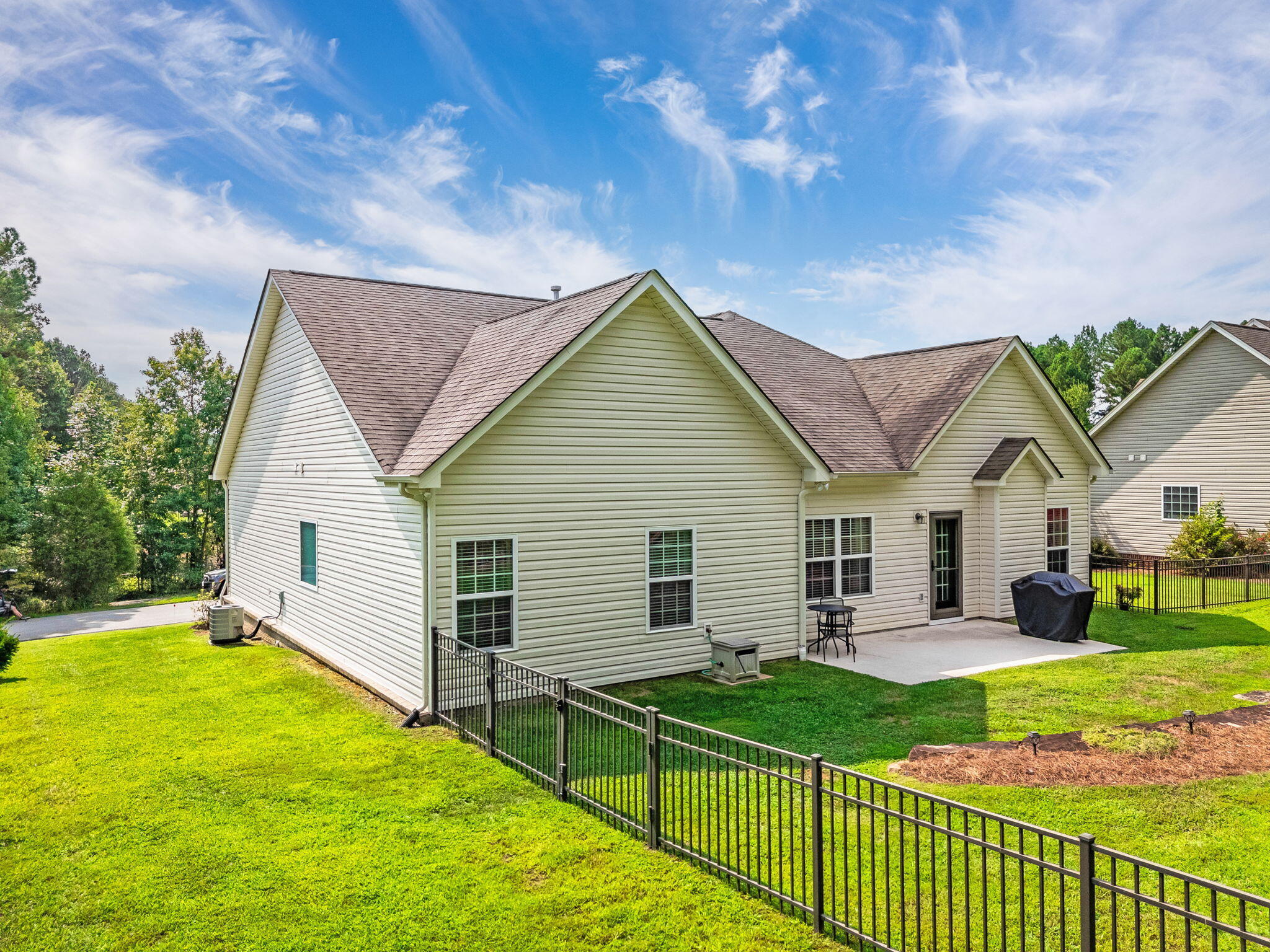 12121 Floyd Brown Road Soddy Daisy, TN 37379 - Photo 5 of 42 Tasteful iron fence