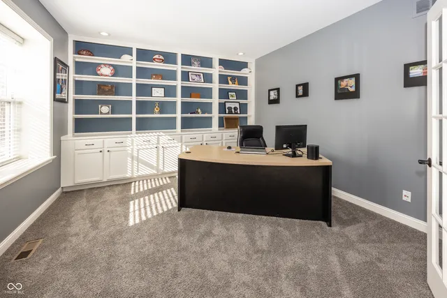 $990,000 | 11504 Willow Bend Drive, Zionsville, IN 46077