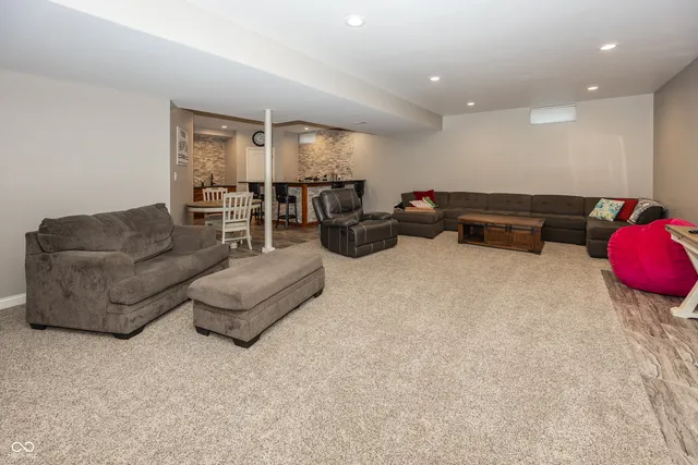 $990,000 | 11504 Willow Bend Drive, Zionsville, IN 46077