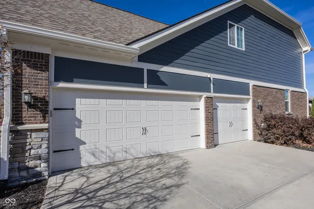 $990,000 | 11504 Willow Bend Drive, Zionsville, IN 46077