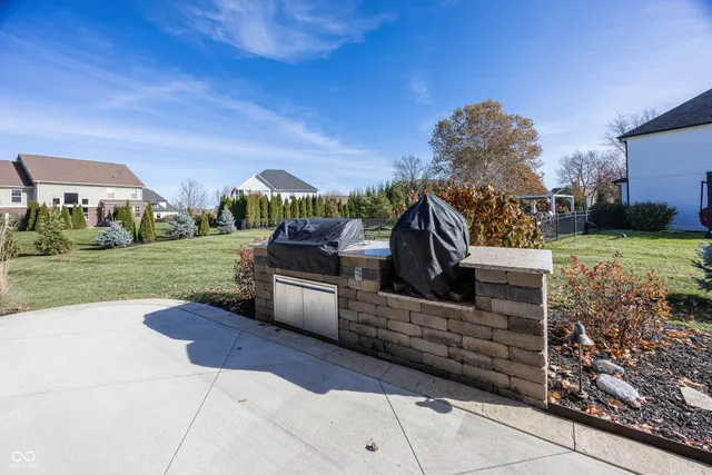 $990,000 | 11504 Willow Bend Drive, Zionsville, IN 46077