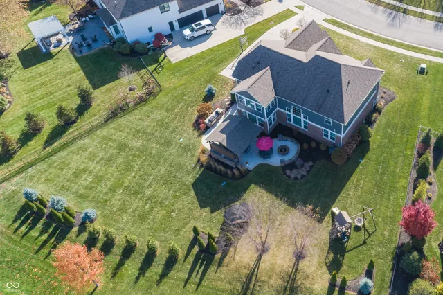 $990,000 | 11504 Willow Bend Drive, Zionsville, IN 46077