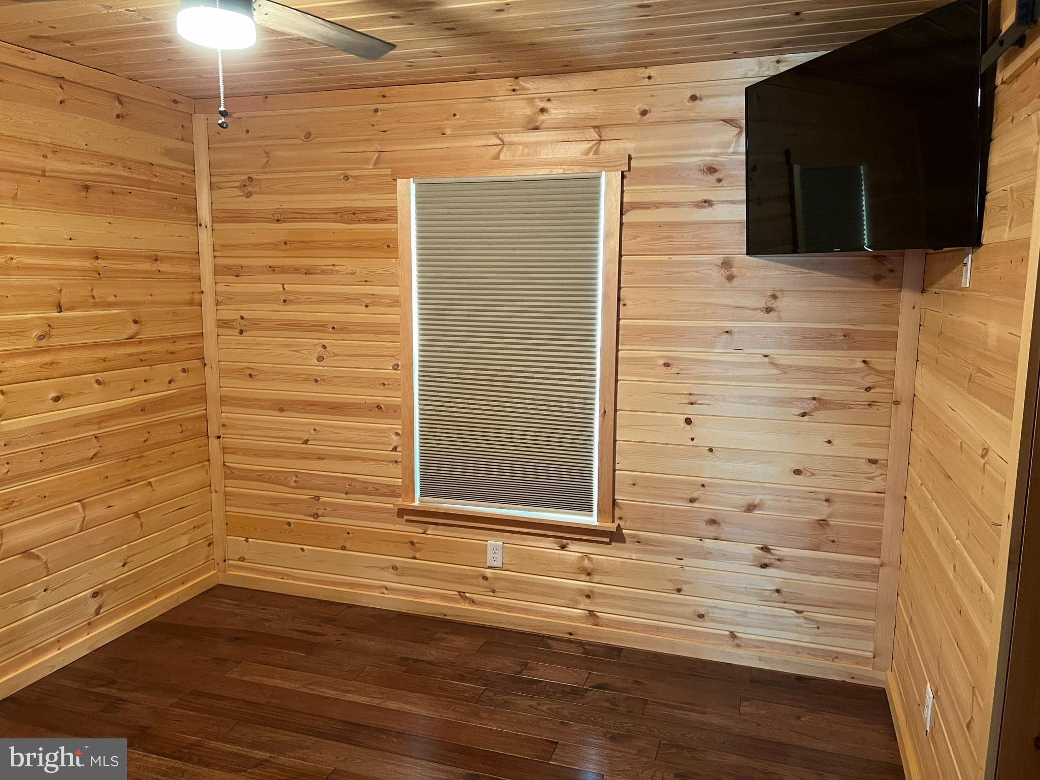 140 McCoy Road Berkeley Springs, WV 25411 - Photo 12 of 35 Master Bedroom
