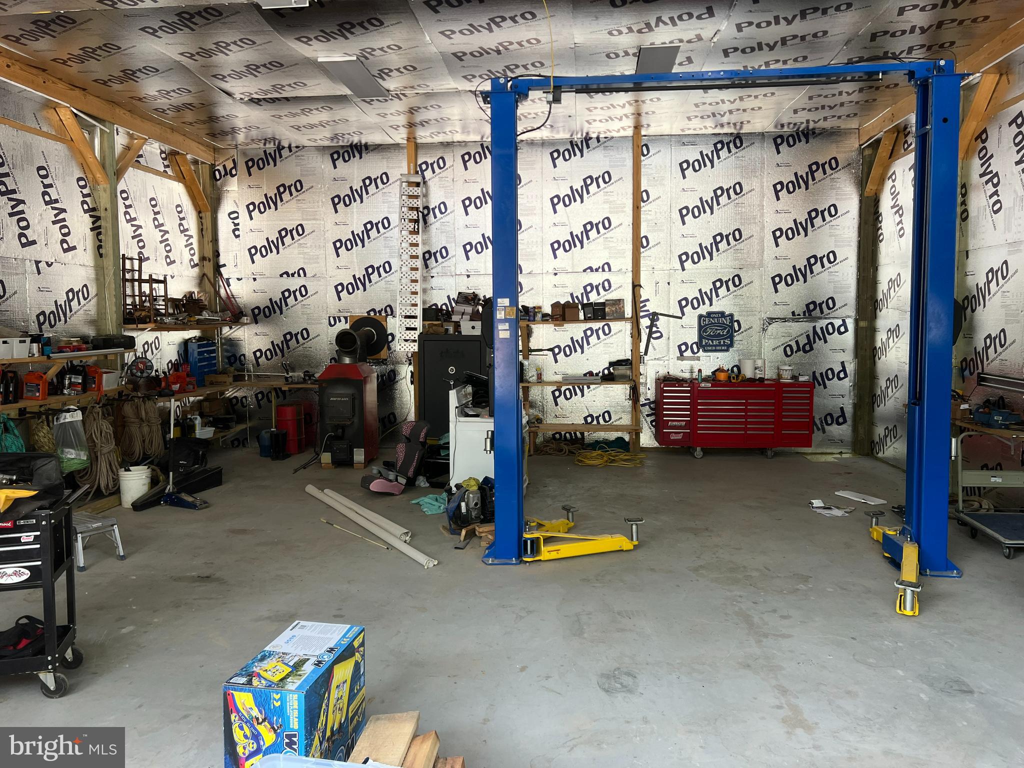 140 McCoy Road Berkeley Springs, WV 25411 - Photo 21 of 35 Brand New Vehicle lift