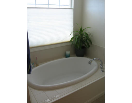 25 Mohave Road Worcester, MA 01606 - Photo 12 of 14 Gallery Image 12