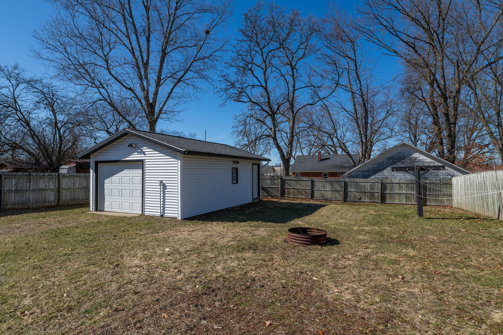 112 Pine Street Decatur, MI 49045 - Photo 36 of 41 Backyard