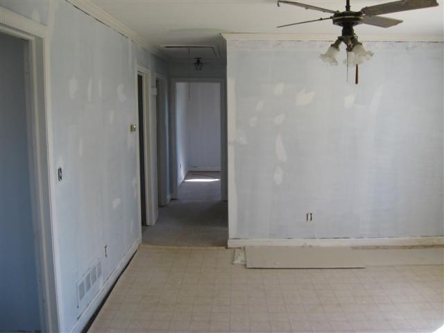 309 Watkins Road Greenville, SC 29617 - Photo 4 of 5 Gallery Image 4