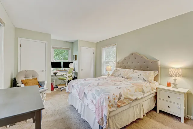 $449,900 | 832 Sylviawood Avenue, Park Ridge, IL 60068