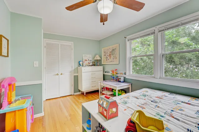 $449,900 | 832 Sylviawood Avenue, Park Ridge, IL 60068