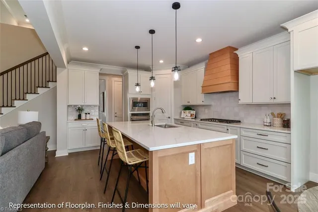 $839,000 | 4271 Candlewood Drive, Sherrills Ford, NC 28673