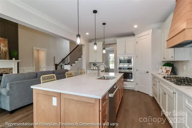 $839,000 | 4271 Candlewood Drive, Sherrills Ford, NC 28673