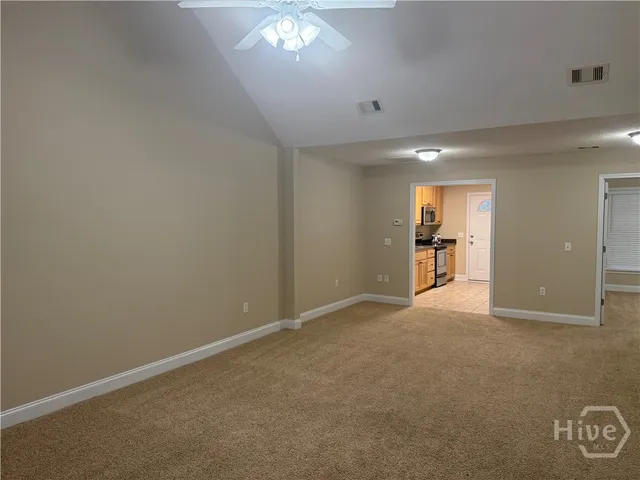 $1,400 | 112 Lakeview Commons Drive, Statesboro, GA 30461