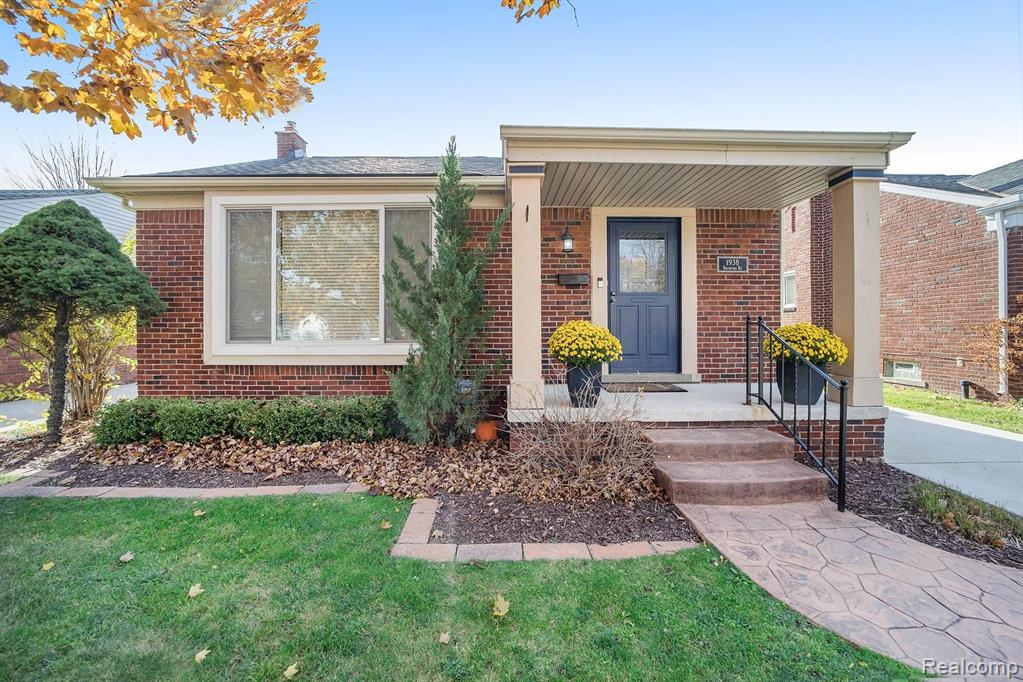 1938 Bradford Road Birmingham, MI 48009 - Photo 1 of 35