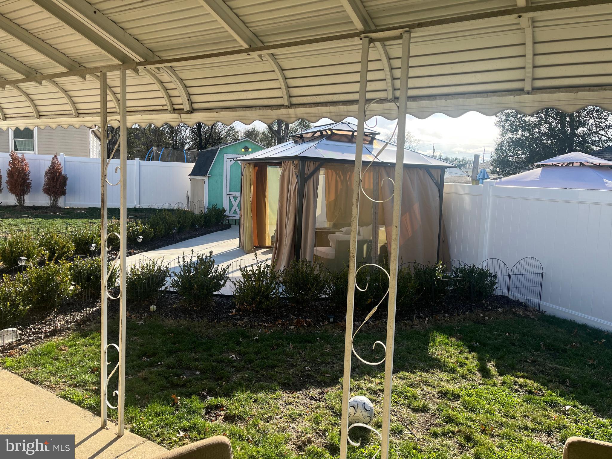 510 Johnson Place Magnolia, NJ 08049 - Photo 38 of 42 a view of a backyard