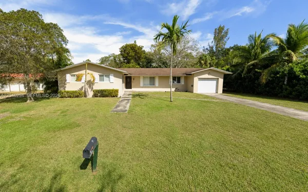 $1,100,000 | 10521 Southwest 125th Street, Miami, FL 33176