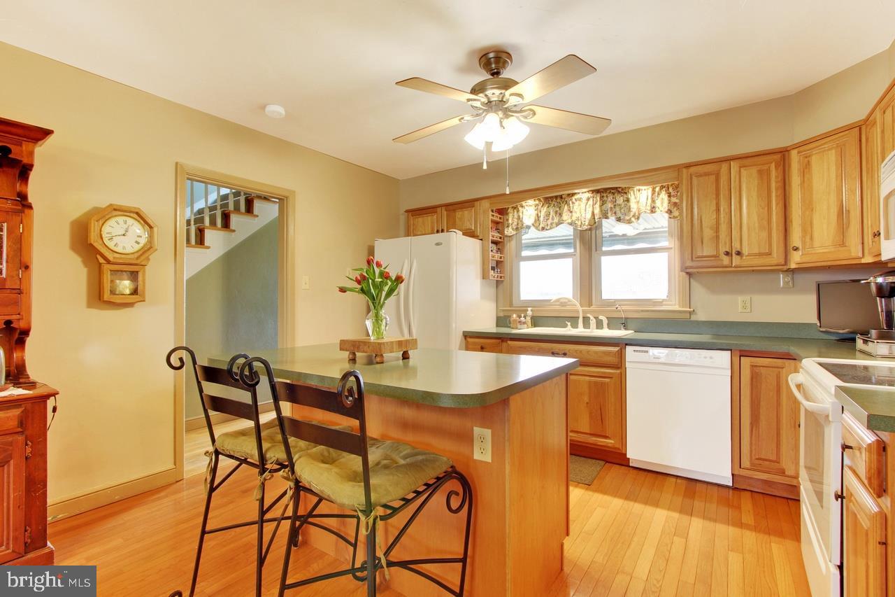 6509 Lake Road York, PA 17403 - Photo 5 of 28