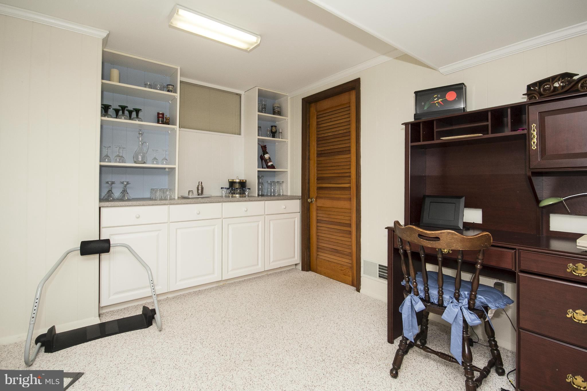 826 Maxa Road Aberdeen, MD 21001 - Photo 17 of 30 Family Room with built in shelves