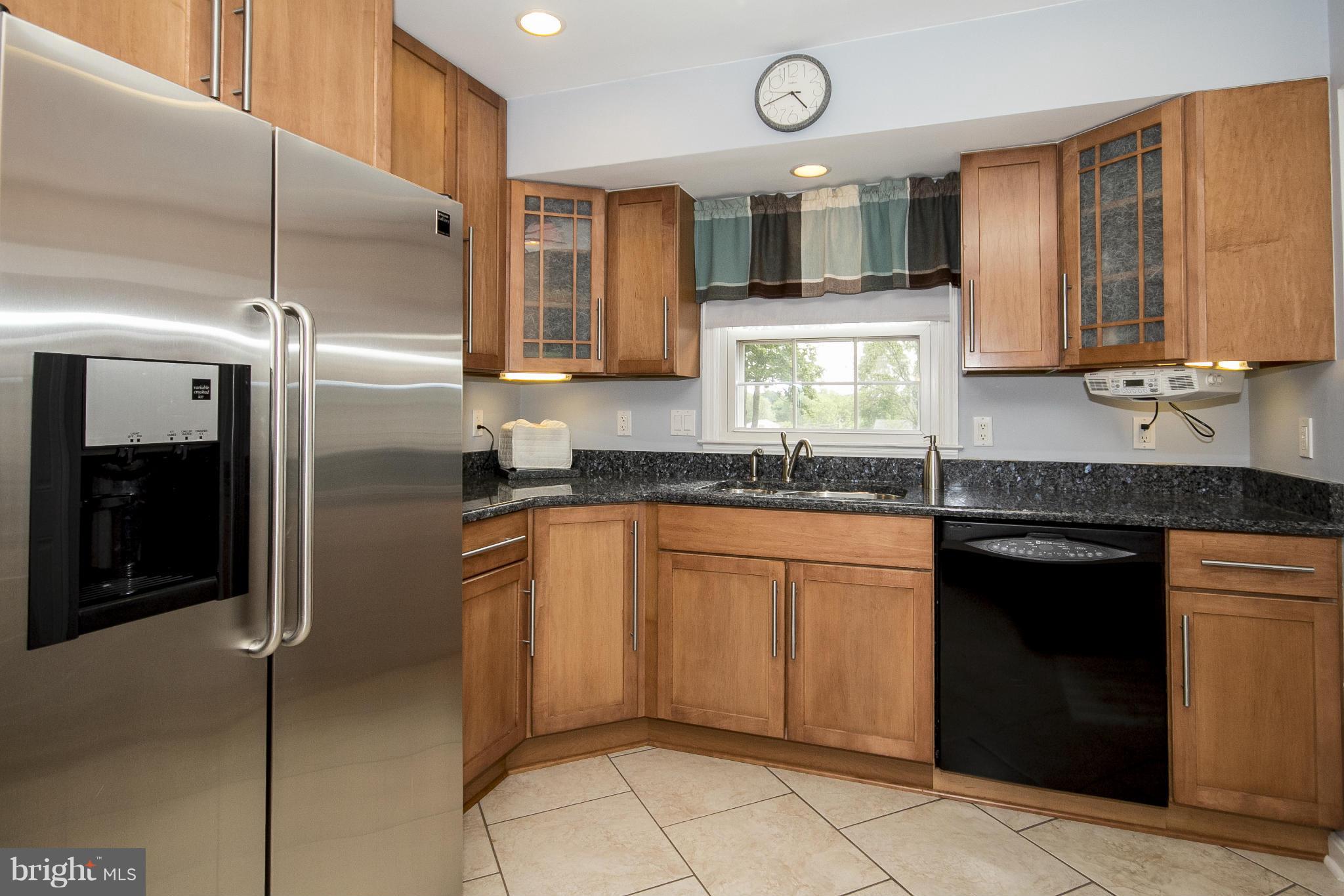 826 Maxa Road Aberdeen, MD 21001 - Photo 10 of 30 Kitchen with stainless refrigerator
