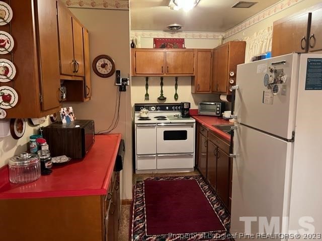 71 Roberts Grove Road Dunn, NC 28334 - Photo 4 of 21 Gallery Image 4