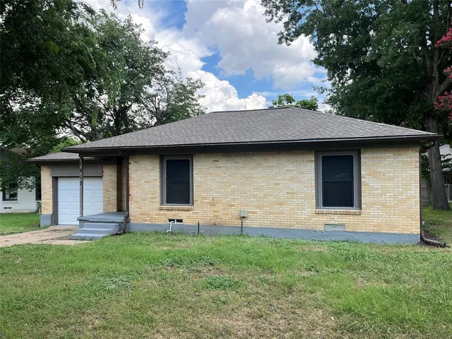 $1,700 | 1913 Devonshire Drive, Garland, TX 75041