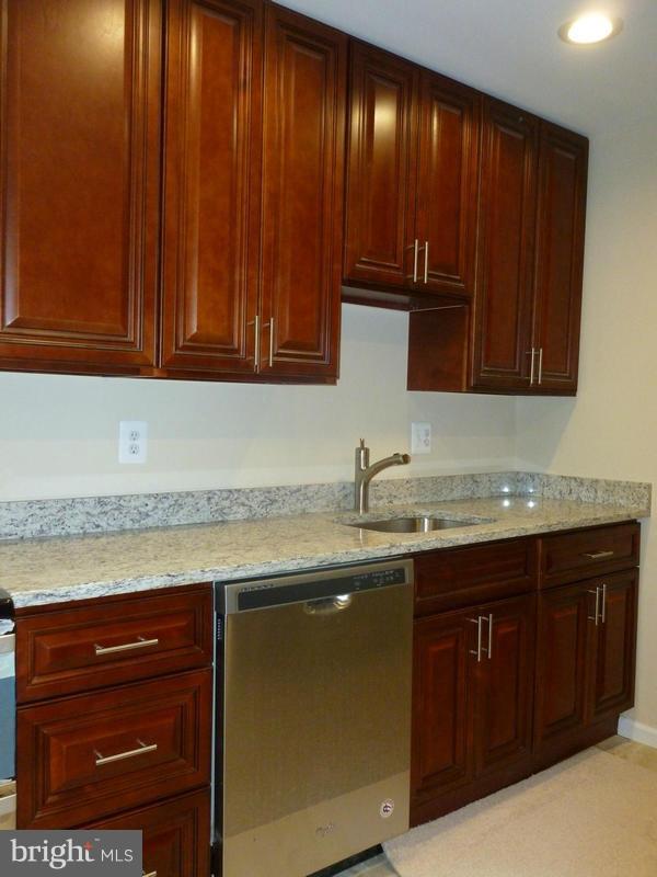 8814 Ridge Hollow Court Springfield, VA 22152 - Photo 14 of 30 Interior (General)
