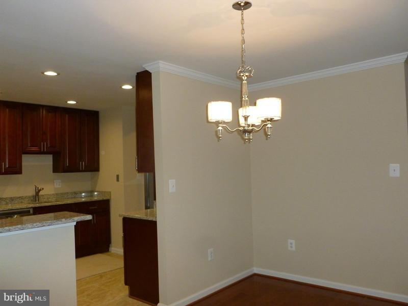 8814 Ridge Hollow Court Springfield, VA 22152 - Photo 7 of 30 Interior (General)