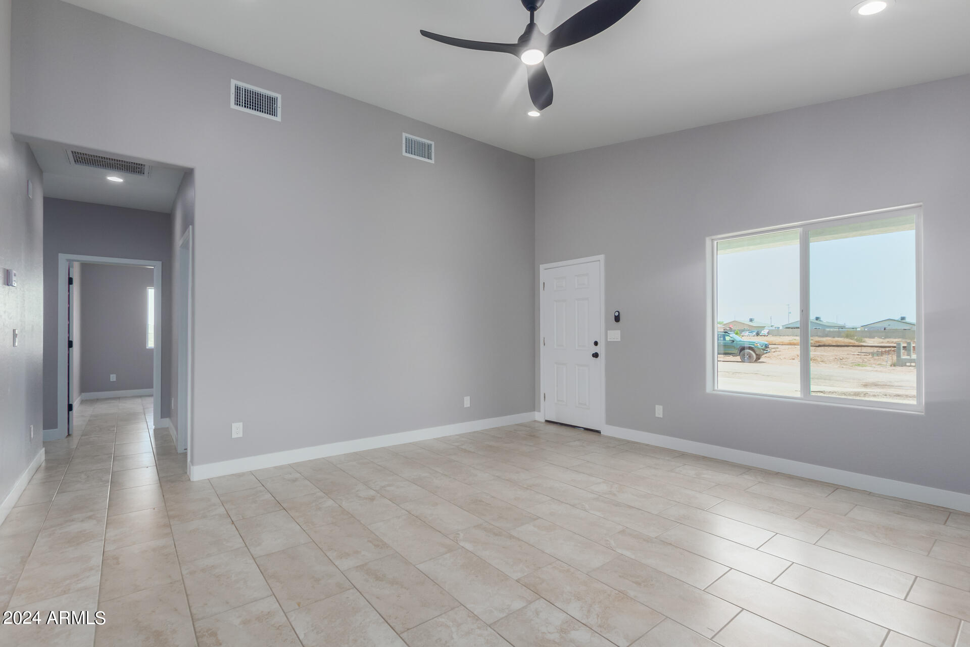 31824 North Poplar Street Wittmann, AZ 85361 - Photo 6 of 27 06 - Poplar