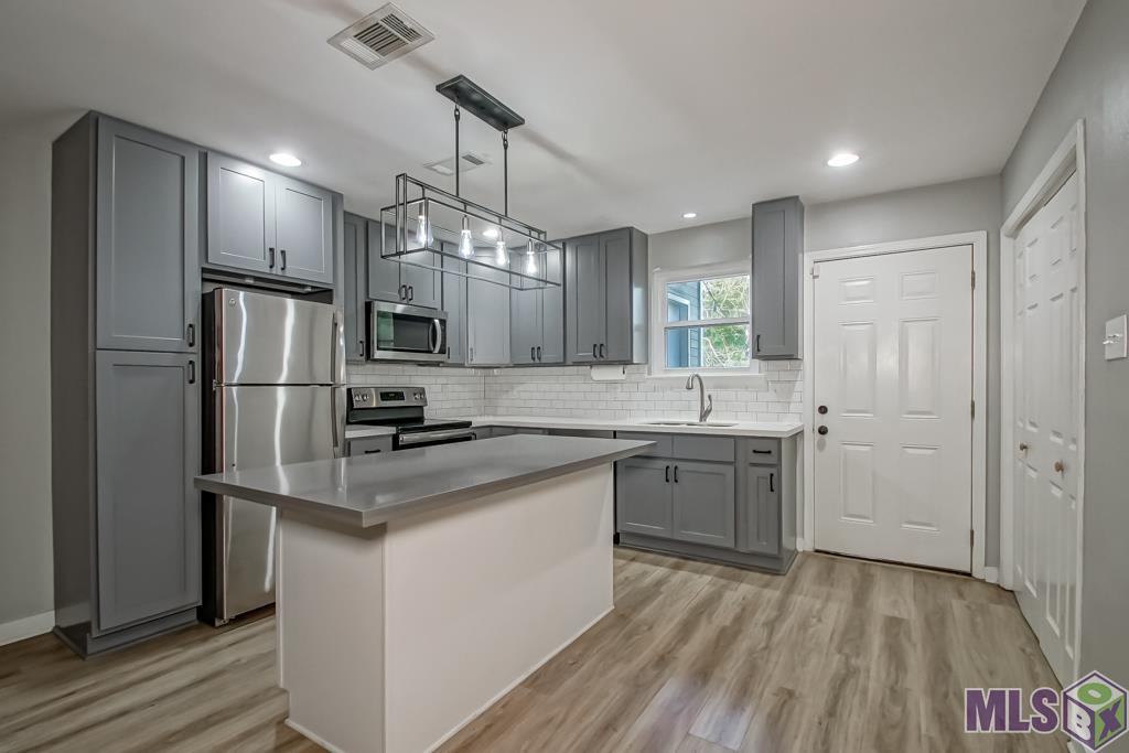 86 Stokes Court Baton Rouge, LA 70808 - Photo 10 of 33 Gallery Image 10