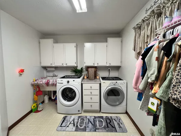 $409,900 | 2372 Logan Street, Murphysboro, IL 62966